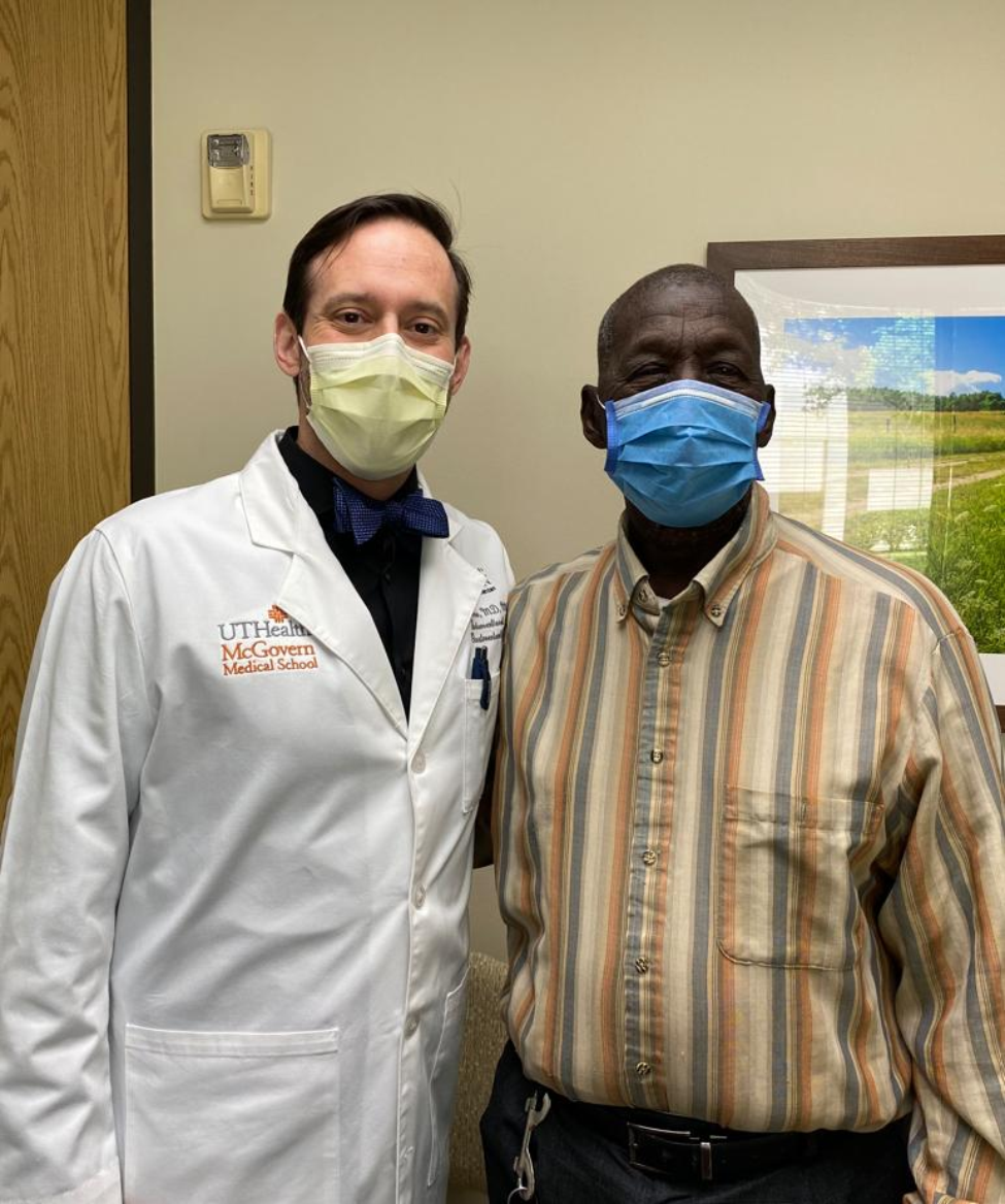 TJ Giden (right) thanks his lead surgeon R. Tomás DaVee, MD, after a successful operation. (Photo courtesy of UT Physicians) TJ Giden (right) thanks his lead surgeon R. Tomás DaVee, MD, after a successful operation. (Photo courtesy of UT Physicians)